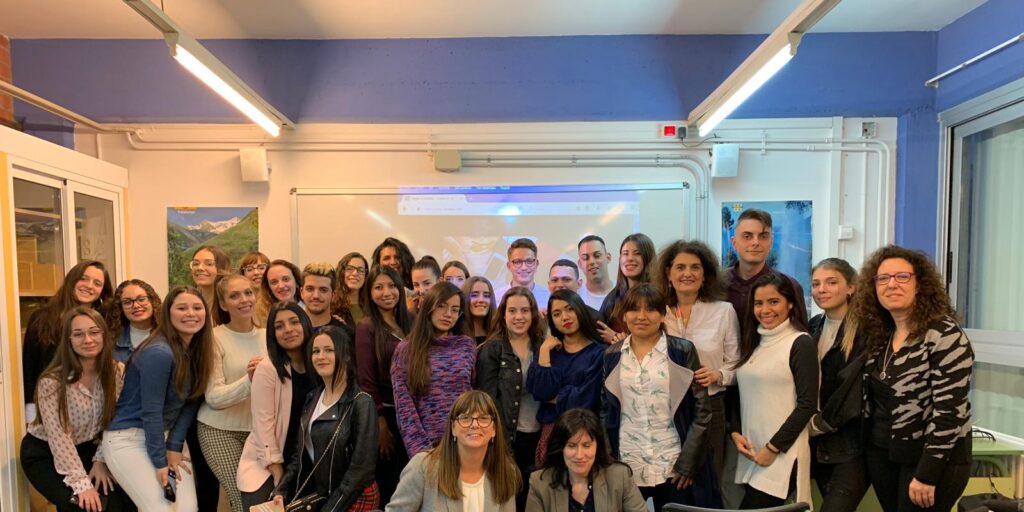 formación a los alumnos de la escuela de Hostelería sobre buenas prácticas y sostenibilidad en el Sector Turístico