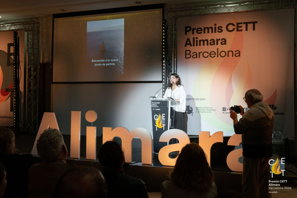 Felisa Palacio, codirectora de Tarannà Viajes con Sentido, distinguida en los Premios CETT Alimara por su carrera profesional